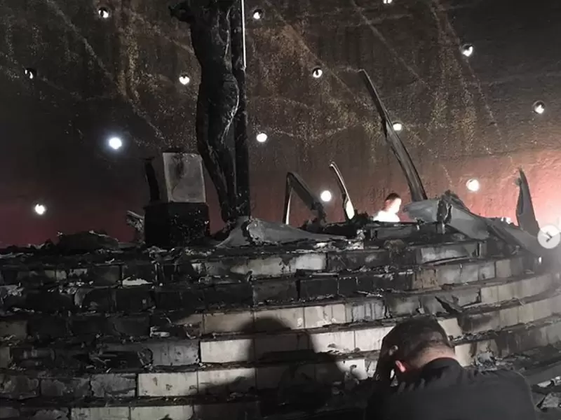 Así quedó la imagen de la Sangre de Cristo en la catedral Metropolitana de Managua (Nicaragua)