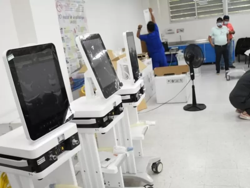 Las Unidades de Cuidados Intensivos, serán aperturadas gracias a 8 ventiladores que entregó el Ministerio de Salud