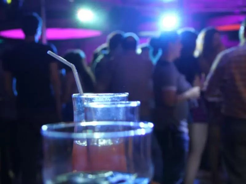 Bares y discotecas