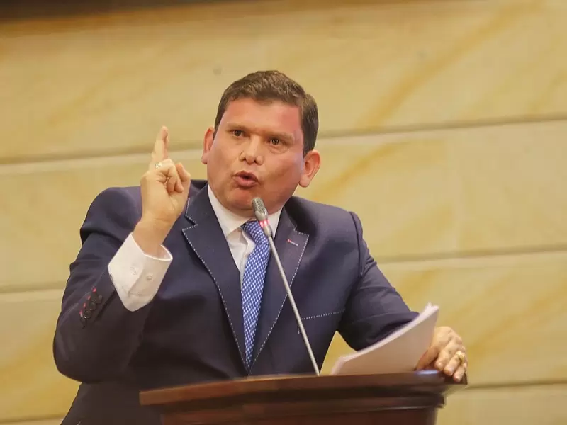 Senador John Milton Rodríguez