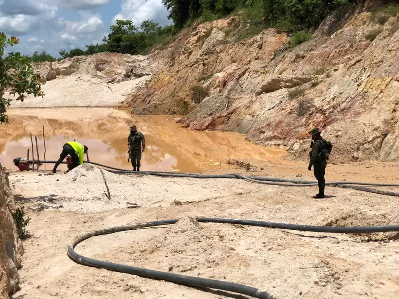En el operativo incautaron minería ilegal.