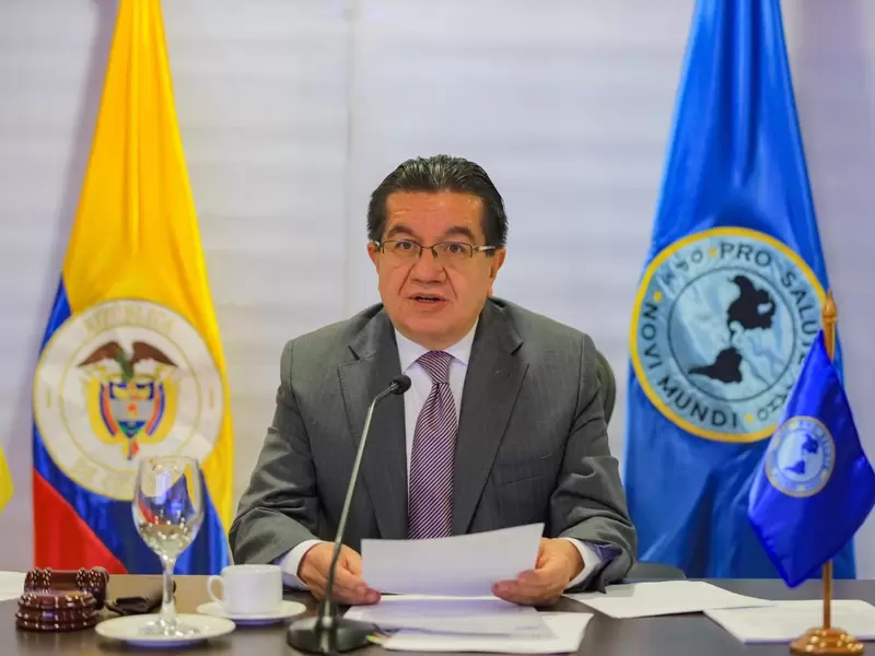 Ministro de Salud, Fernando Ruiz.