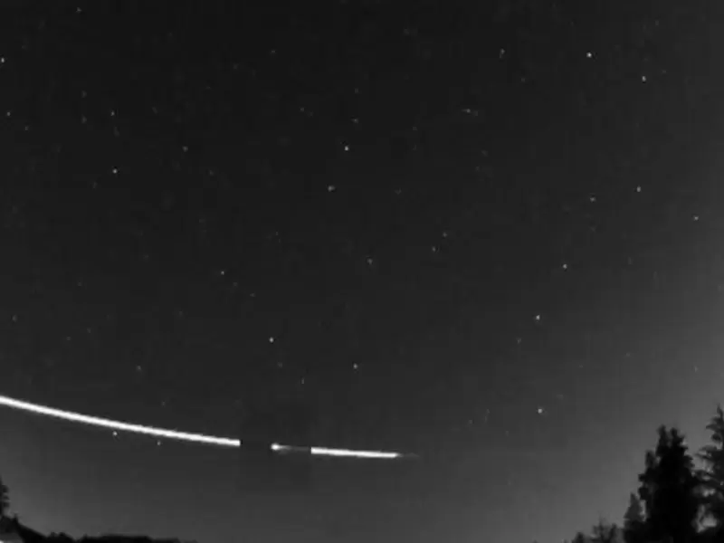 Meteorito rebotó en la atmósfera de la Tierra y regresó al espacio