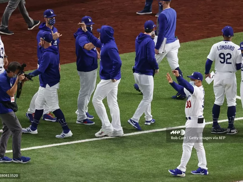 Dodgers vs Bravos - MLB
