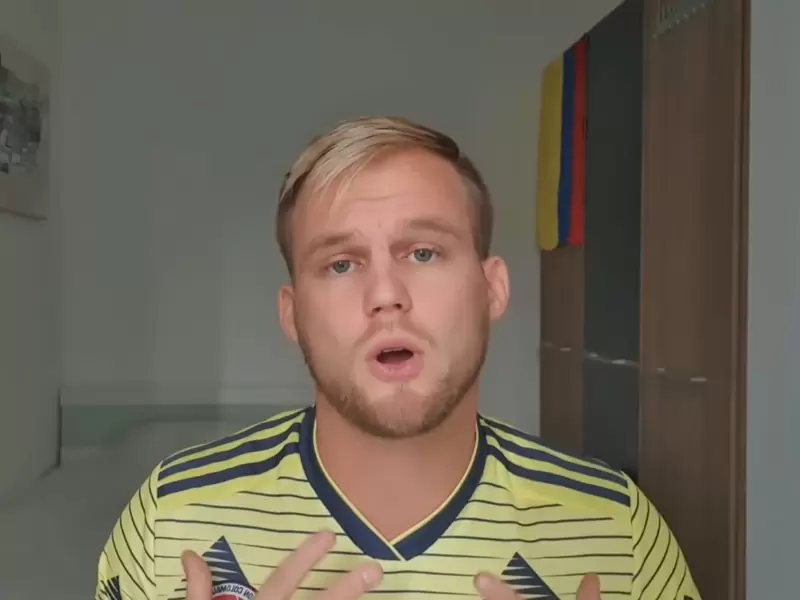 Dominic Colombia Dominic Colombia
