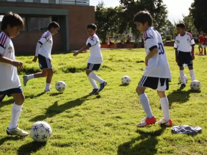 Escuelas de fútbol