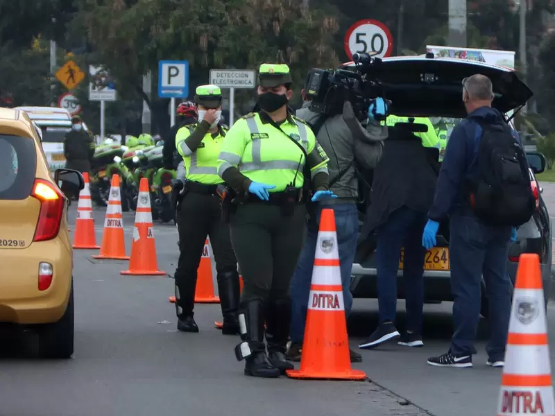 Multas a infractores - pico y placa en Bogotá - Policía de Tránsito