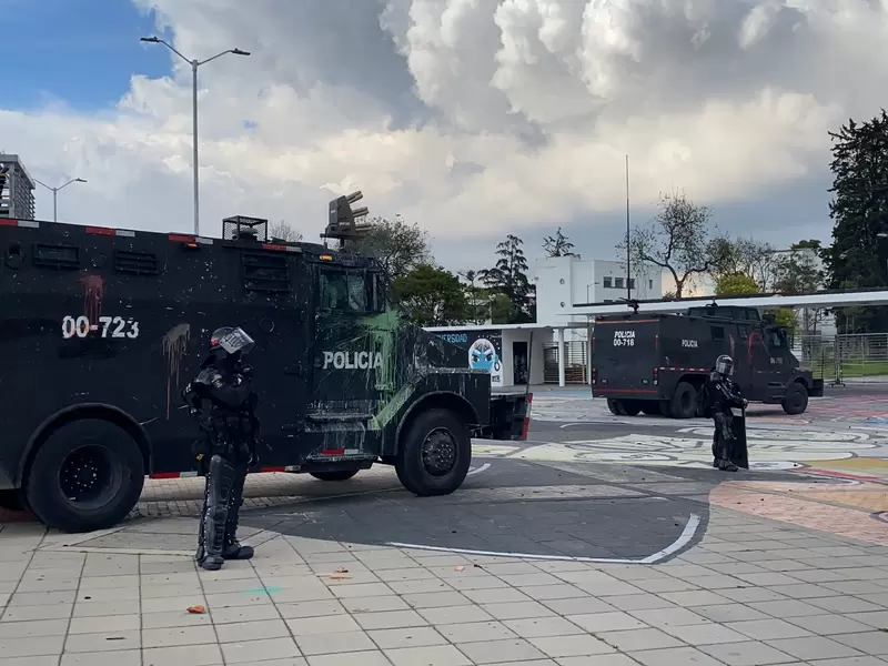 Tanquetas del Esmad en disturbios en la Nacional