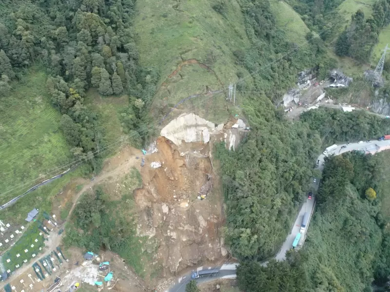 Vía Ibagué - Armenia