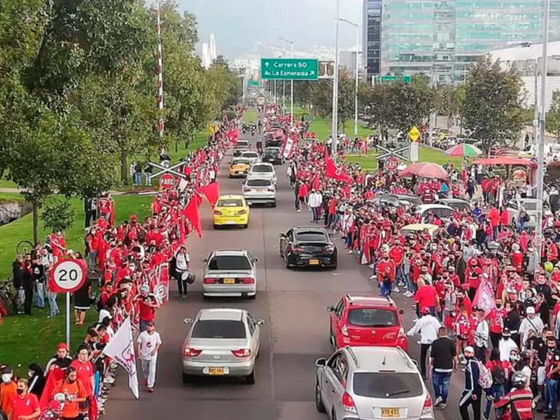 América recibido en Bogotá para la final