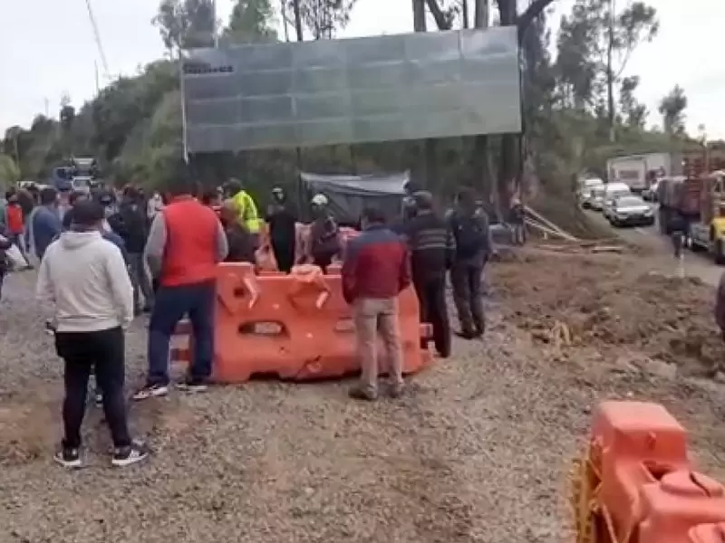 El cierre se levantó desde las 3 de la tarde