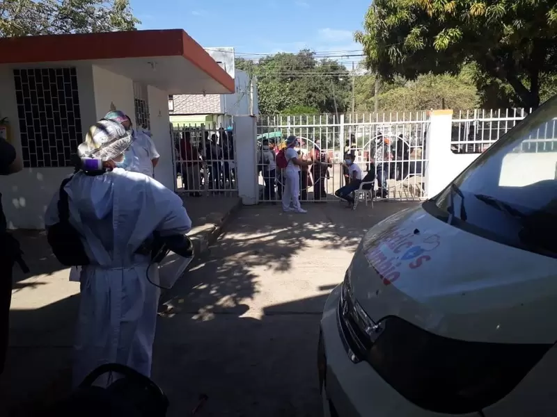 Los trabajadores de la salud esperan el pago de salario de cerca de 6 meses