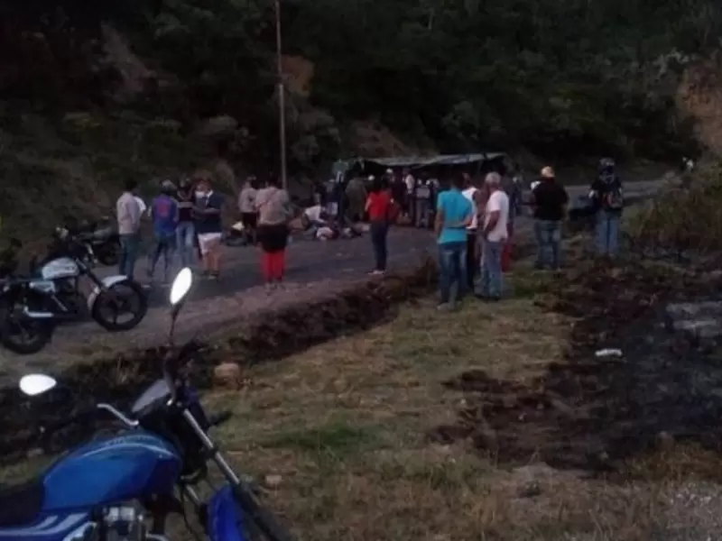 Accidente de vehículo militar venezolano en la frontera con Colombia
