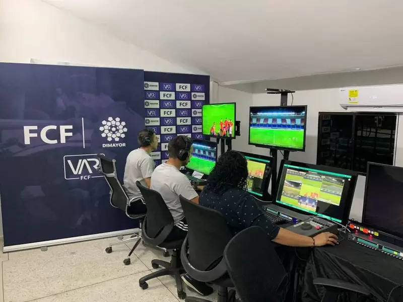 VAR en Colombia