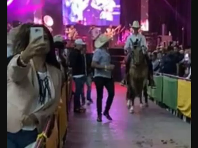 Concierto privado en la Central de Abastos de Duitama.
