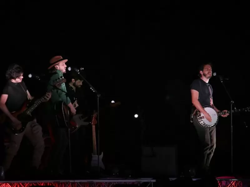 MORAT EN CONCIERTO MORAT EN CONCIERTO