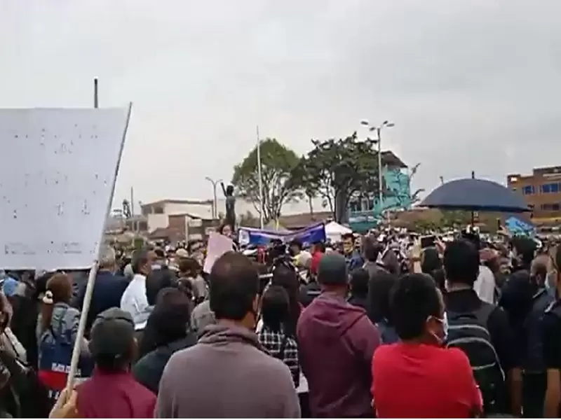 Denuncian cobros excesivos en impuesto predial en viviendas de Soacha