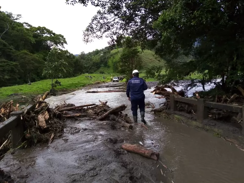 Taponamiento de río