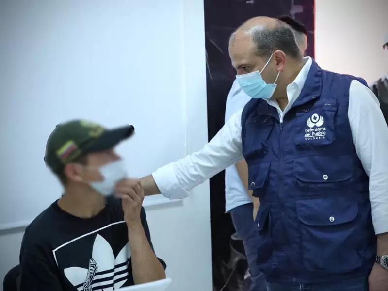 El defensor del Pueblo se reunió con el menor de edad reclutado en el Bajo Cauca.