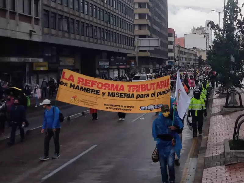 Marchas contra la reforma tributaria en Bogotá
