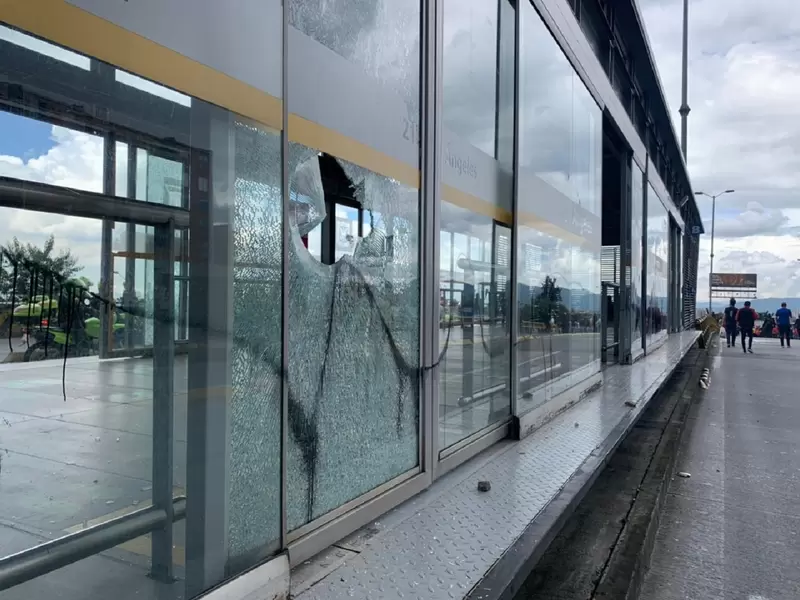 Vandalismo en estaciones de Transmilenio, durante las protestas