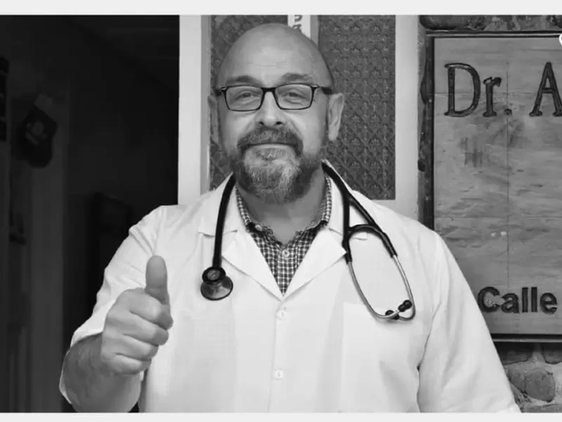 Médico Alexey Chinkovsky.