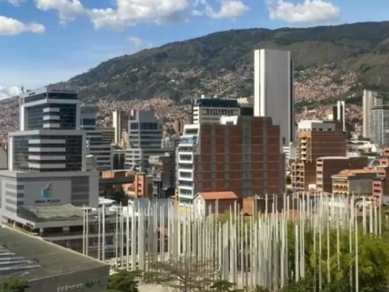 El toque de queda será nocturno durante toda la semana en Antioquia.