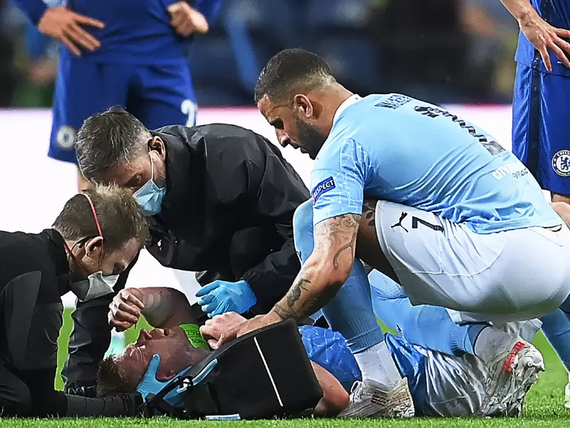 Kevin De Bruyne, del Manchester City sufrió grave lesión en final de Champions Kevin De Bruyne, del Manchester City sufrió grave lesión en final de Champions