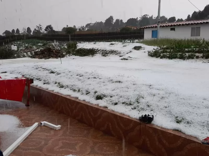Granizada en el corregimiento Santa Elena de Medellín.