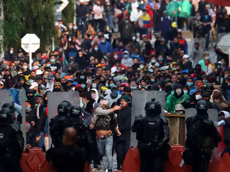 Disturbios en Bogotá durante las marchas del 1 de mayo de 2021