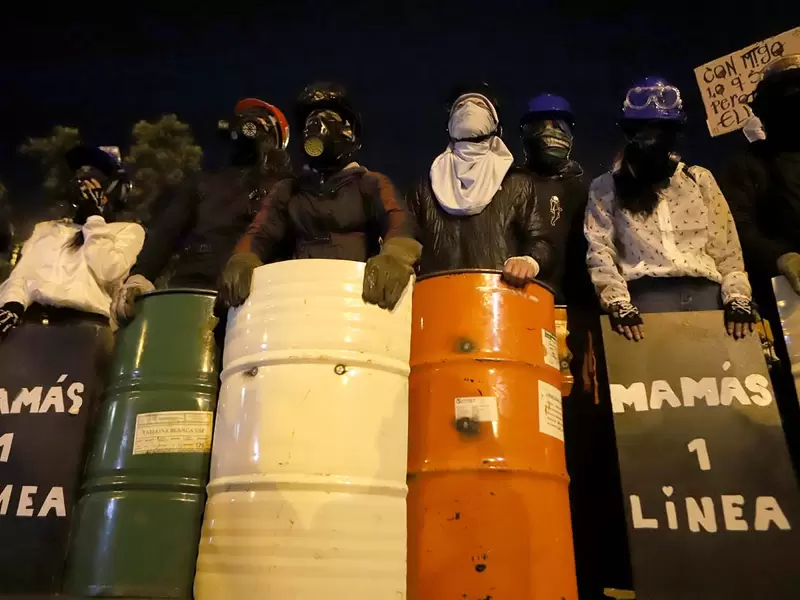 Primera Línea - Disturbios en Bogotá