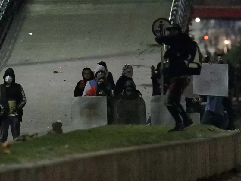 ENFRENTAMIENTOS ENTRE MANIFESTANTES Y POLICIA DEL ESMAD EN SOACHA