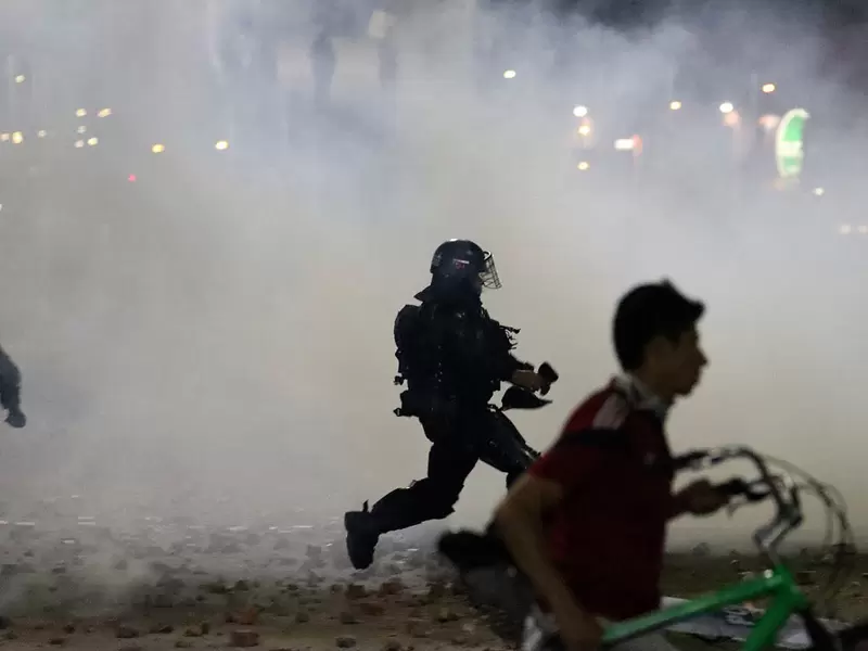 ENFRENTAMIENTOS ENTRE MANIFESTANTES Y POLICIA DEL ESMAD EN SOACHA