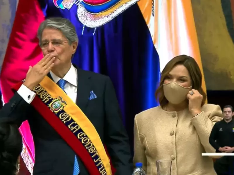 Guillermo Lasso es investido presidente de Ecuador
