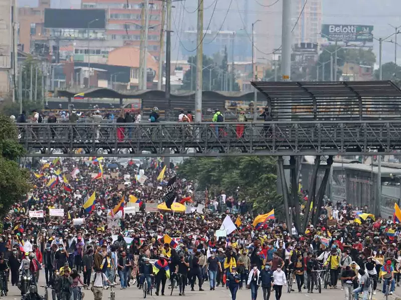 Paro nacional 5 de mayo: manifestantes marcharon por calles de Bogotá
