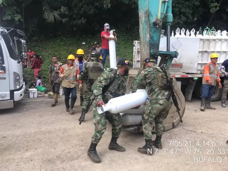 El traslado del oxígeno medicinal es trasladado con el apoyo del Ejército en el Urabá.