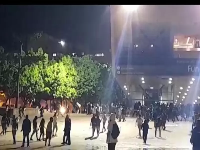 Disturbios en el Parque de los Deseos en Medellín.