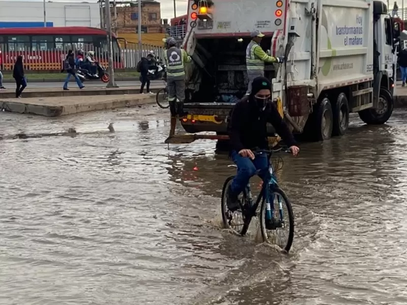 Inundación en el barrio Quintanares en Soacha, Cundinamarca.