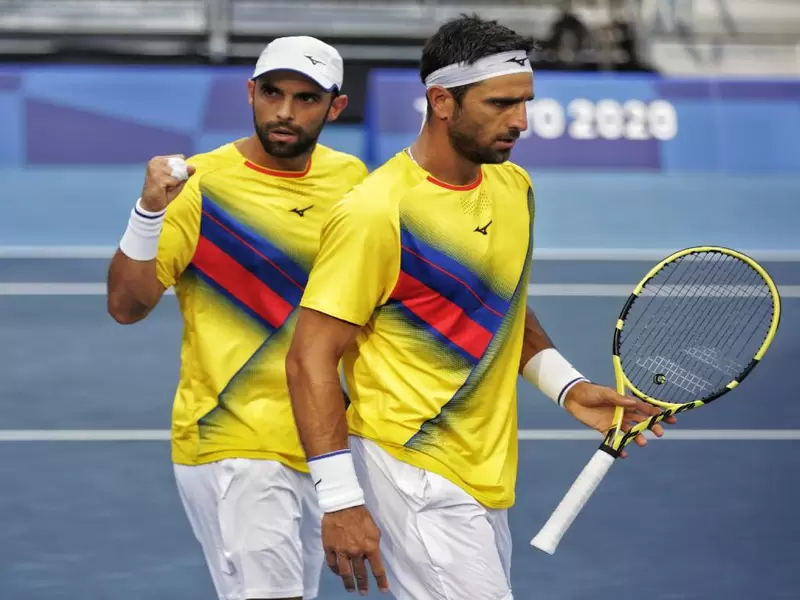 Cabal y Farah Cabal y Farah