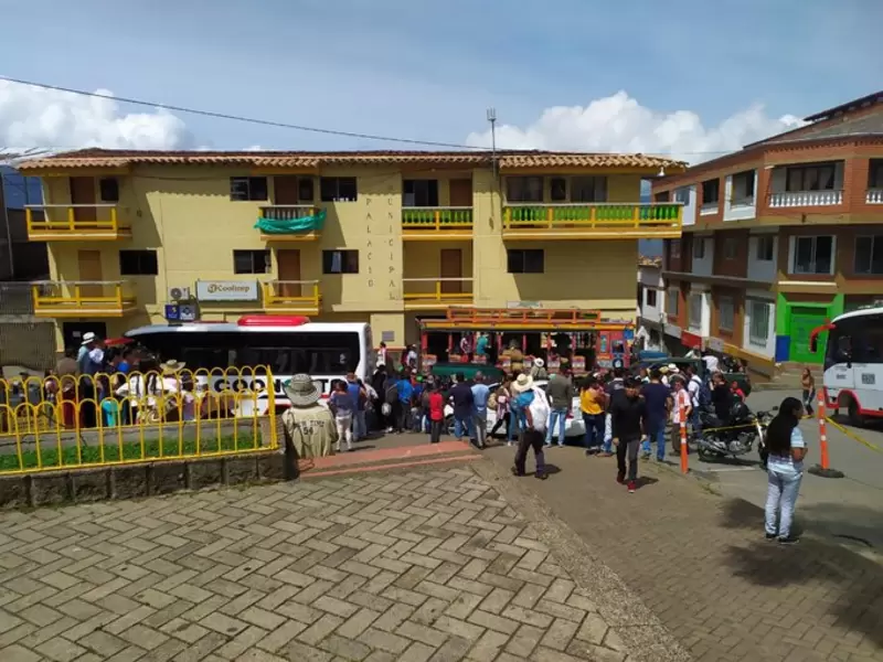 Supuestos actores armados se habrían camuflado con los desplazados de Ituango