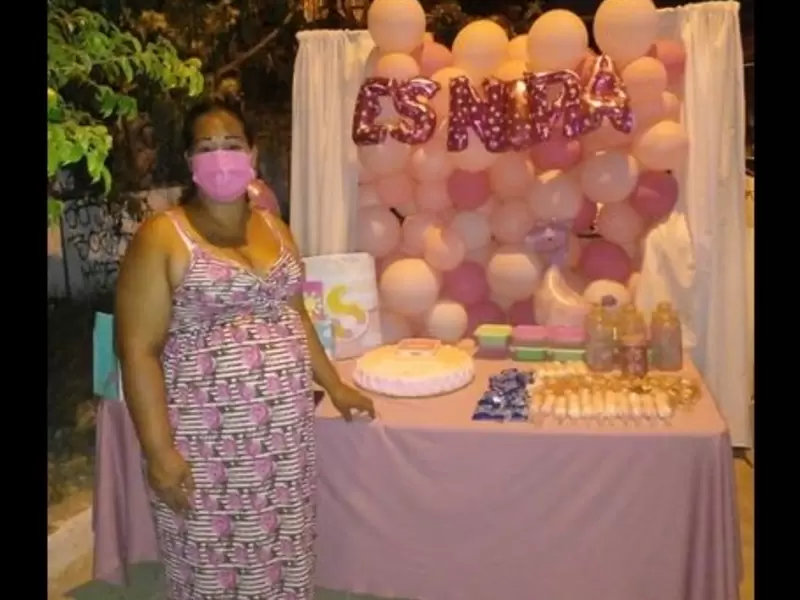 Embarazada hace Baby Shower y nadie va