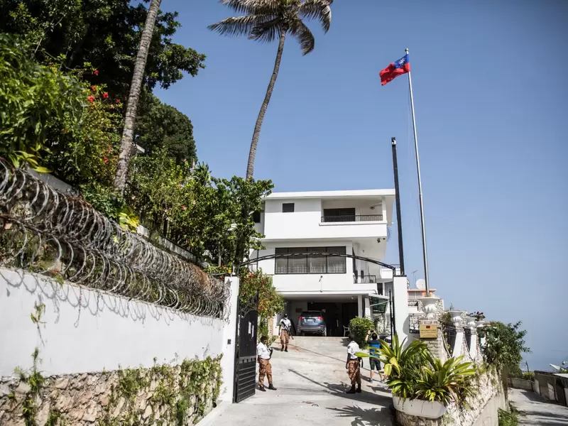 Embajada de Taiwán en Haití donde sospechosos de asesinato fueron detenidos. Embajada de Taiwán en Haití donde sospechosos de asesinato fueron detenidos.