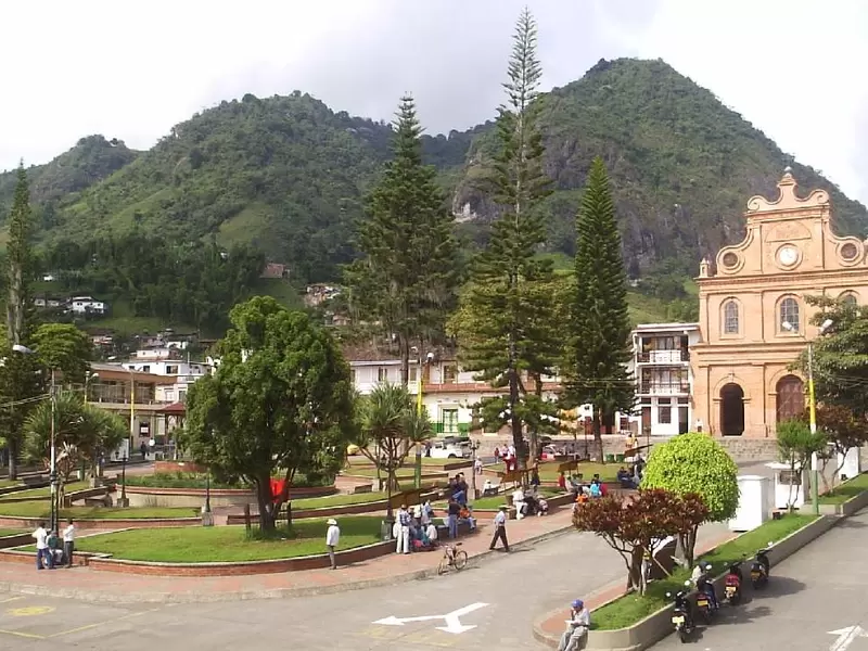 En un centro de protección al adulto mayor se han registrado decenas de contagios por Covid-19