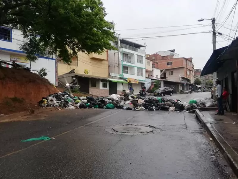 Un vehículo recolector de basuras demora hasta 22 horas en ir hasta el relleno sanitario La Pradera.