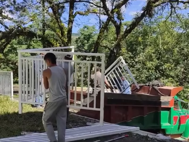 Por falta de pago, contratistas desmontan obras en un colegio de Charalá, Santander