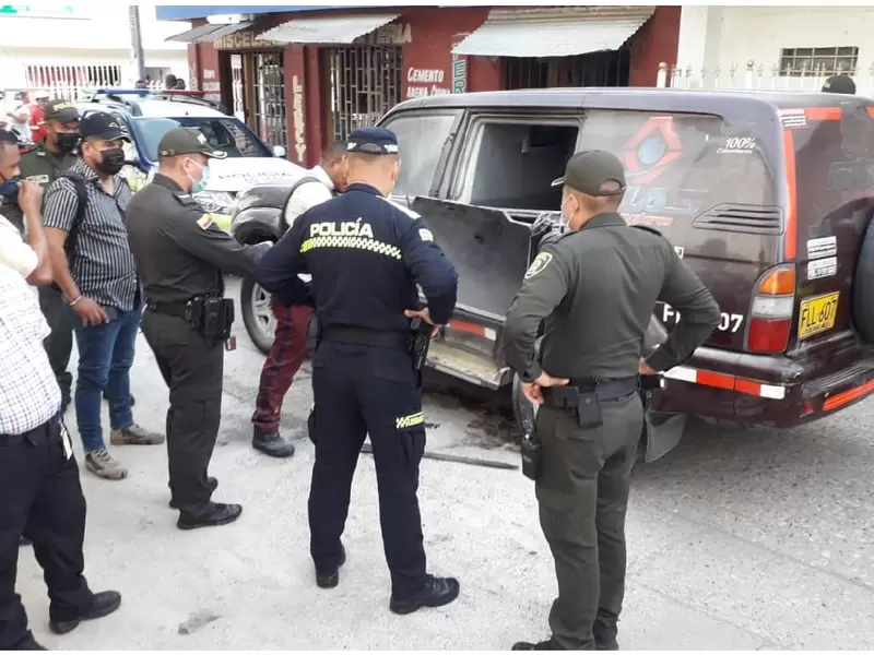 Iban para el Centro Comercial San Fernando a asistir los cajeros