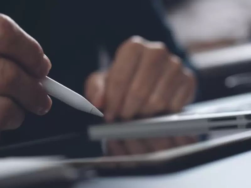Redes sociales internet firma digital