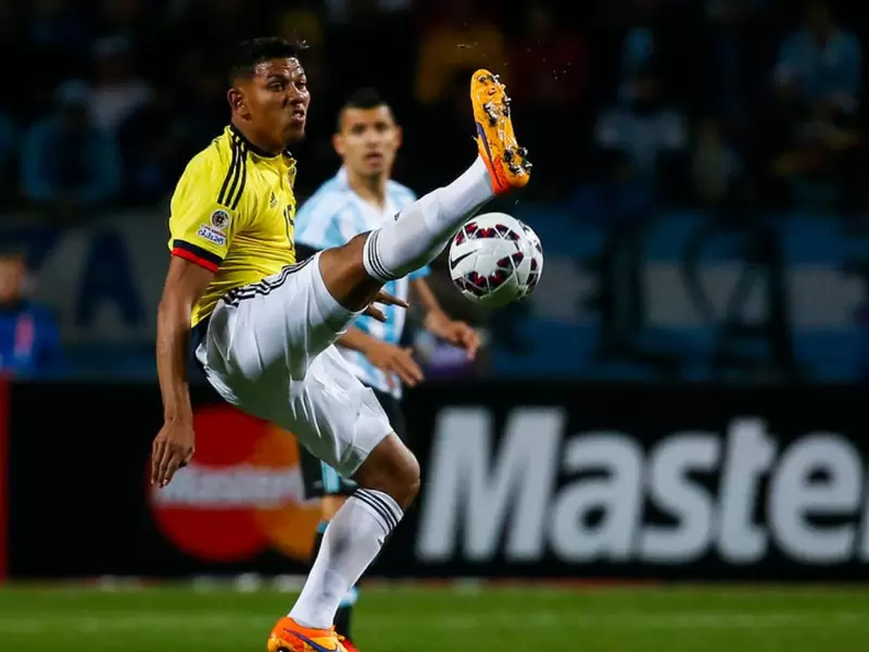 selección colombia: Alexander Mejía contra James Rodríguez selección colombia: Alexander Mejía contra James Rodríguez