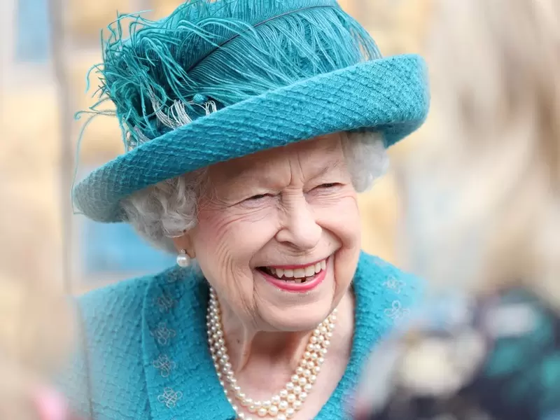 Reina Isabel II