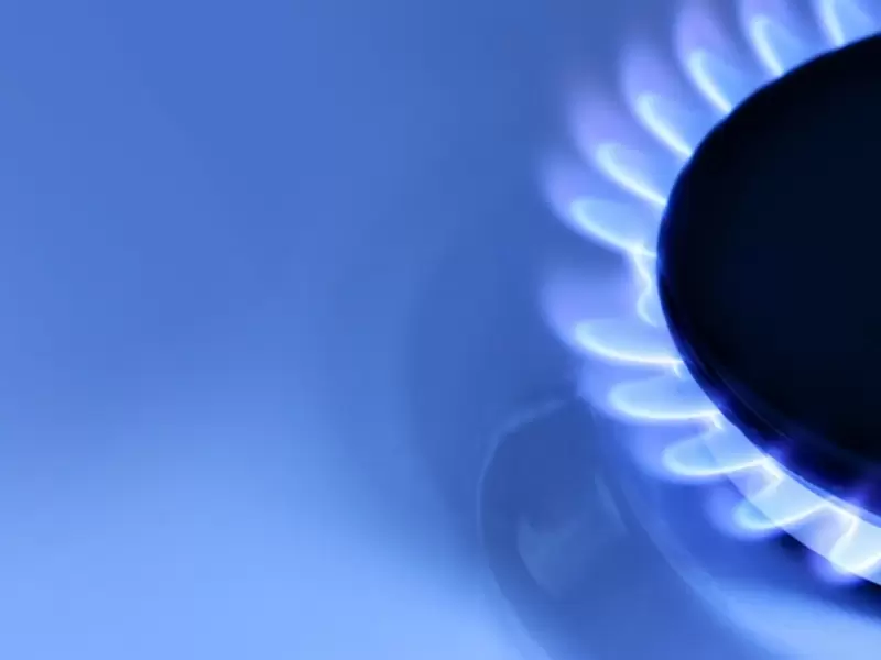 Gas